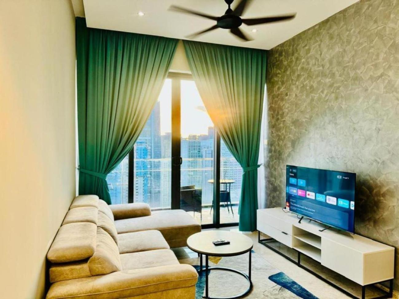Crown Suites The Manor Klcc Kuala Lumpur City Center 外观 照片