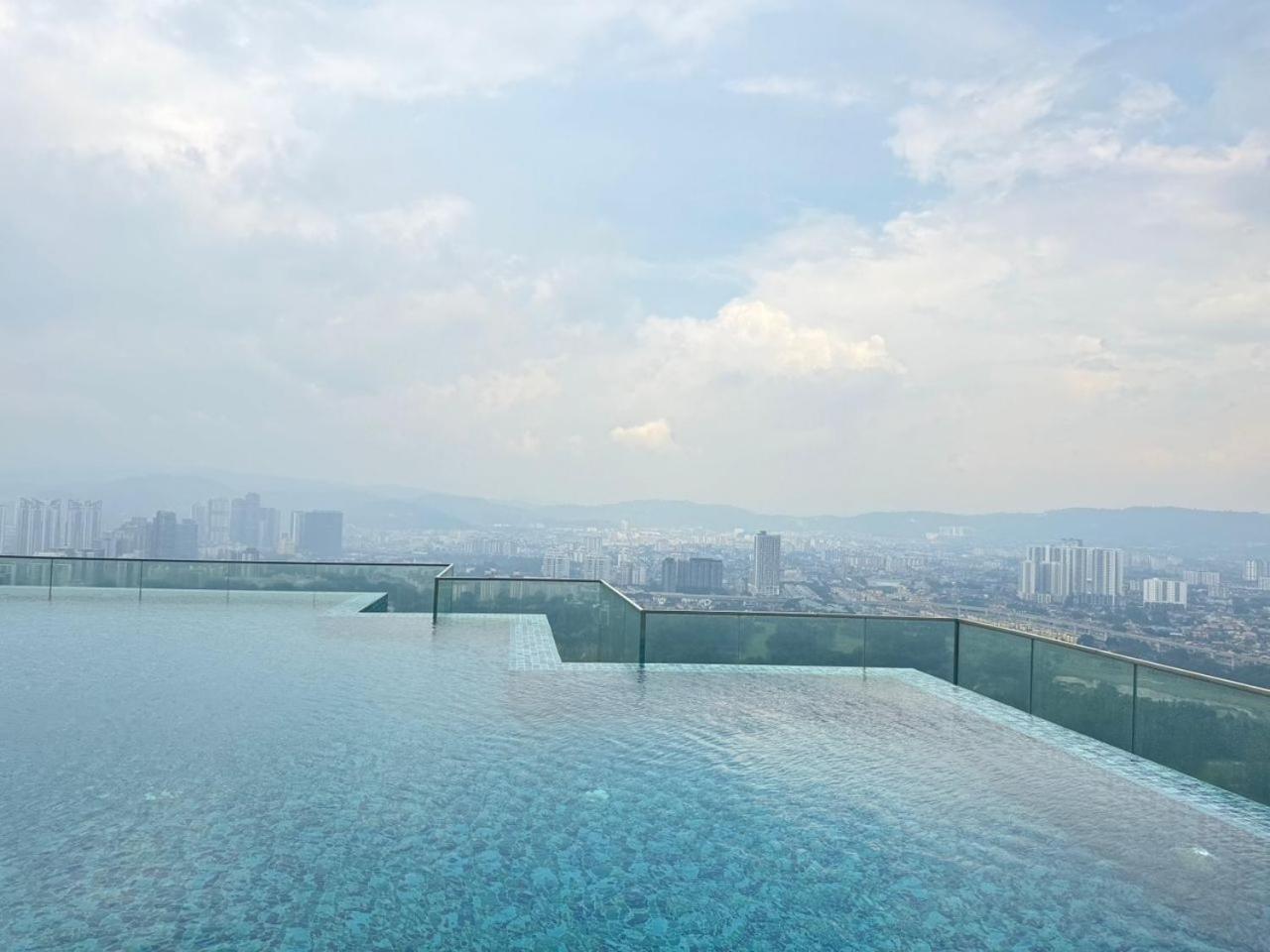 Crown Suites The Manor Klcc Kuala Lumpur City Center 外观 照片