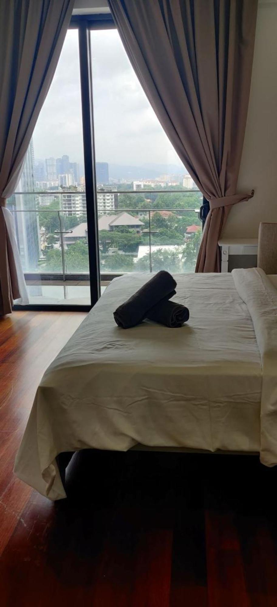 Crown Suites The Manor Klcc Kuala Lumpur City Center 外观 照片